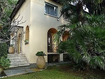 Erika Villa Rapallo 0*,  Italy