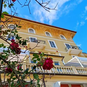 Canali, Portofino Coast Hotel