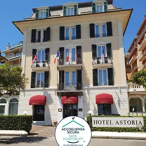 4* Hotel Astoria
